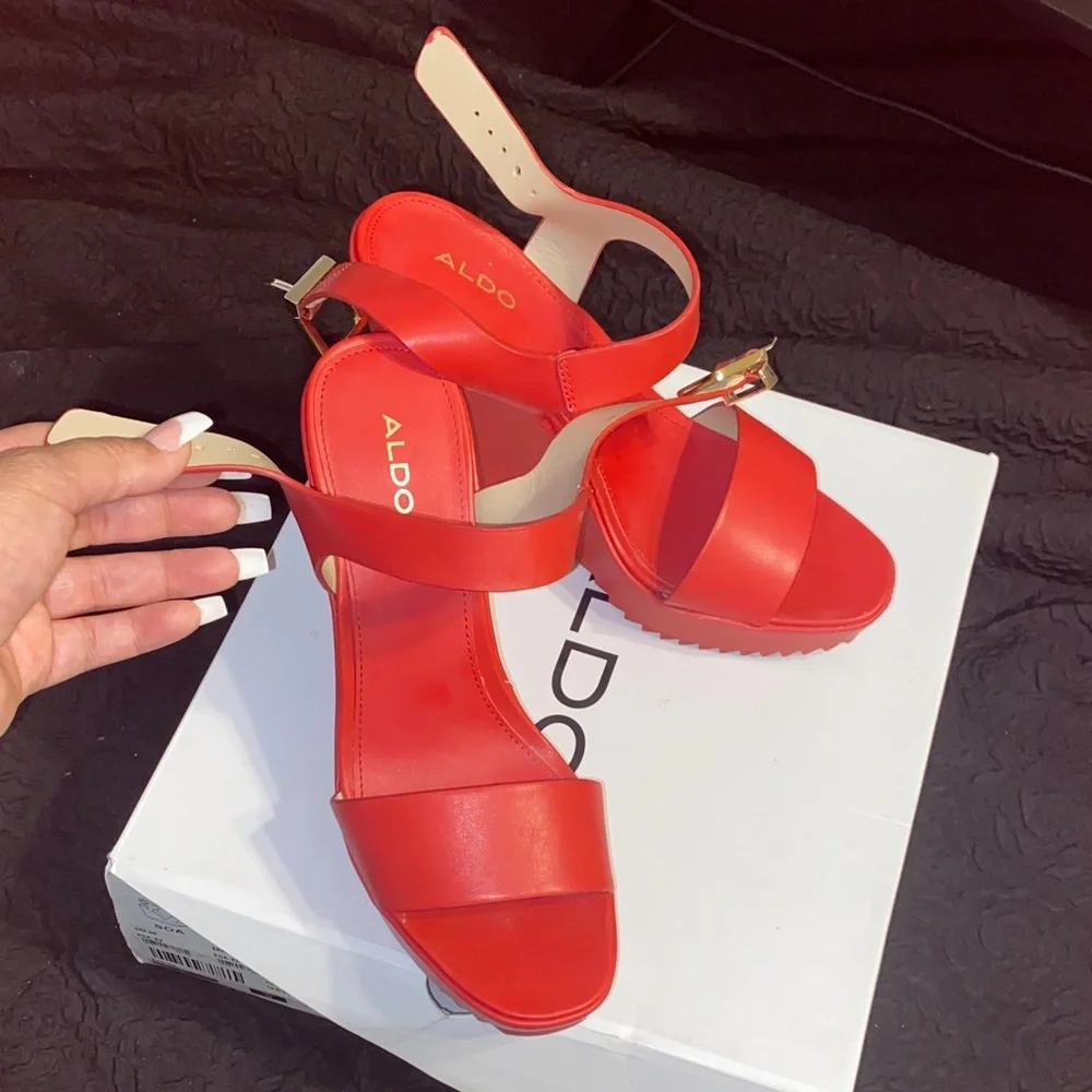 Aldo Bold Red Wedge Sandals - Picture 2 of 4